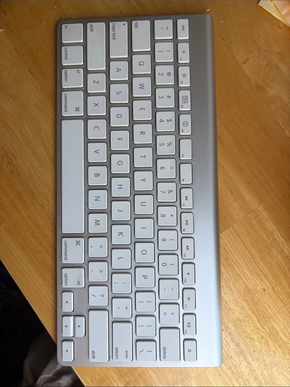 Apple Battery Powered Magic Keyboard Bluetooth